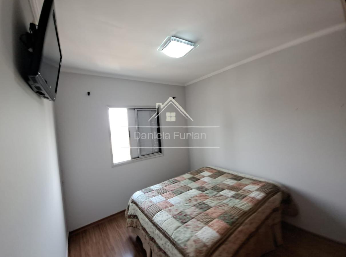 Apartamento à venda com 2 quartos, 62m² - Foto 14