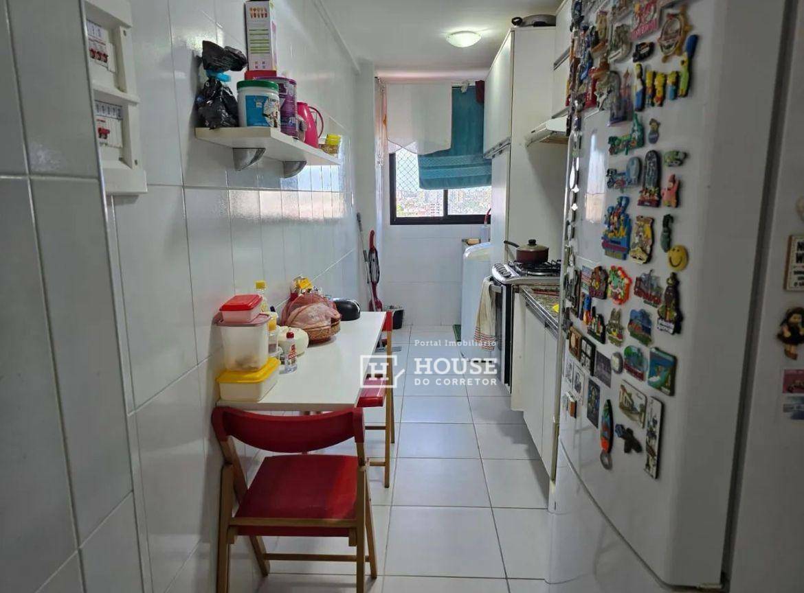 Apartamento à venda com 3 quartos, 80m² - Foto 4