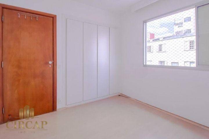 Apartamento à venda com 3 quartos, 130m² - Foto 13