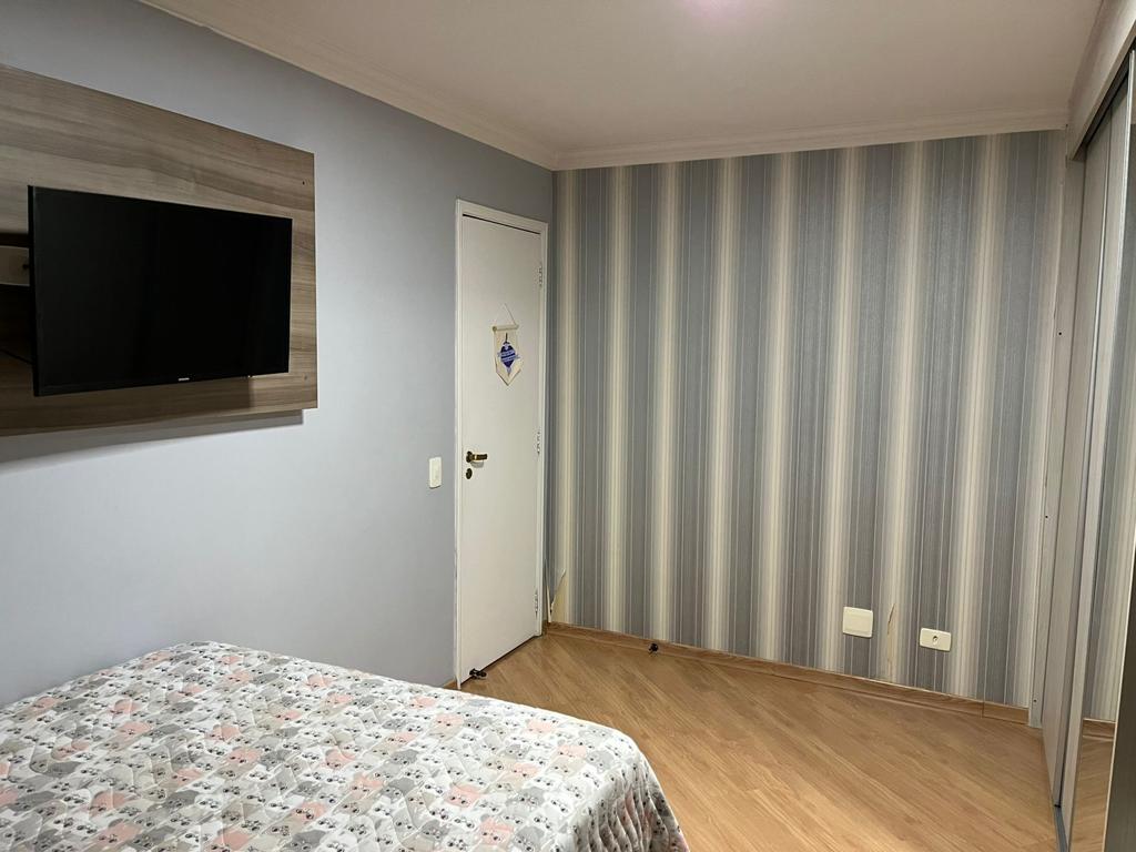 Apartamento à venda com 3 quartos, 145m² - Foto 2