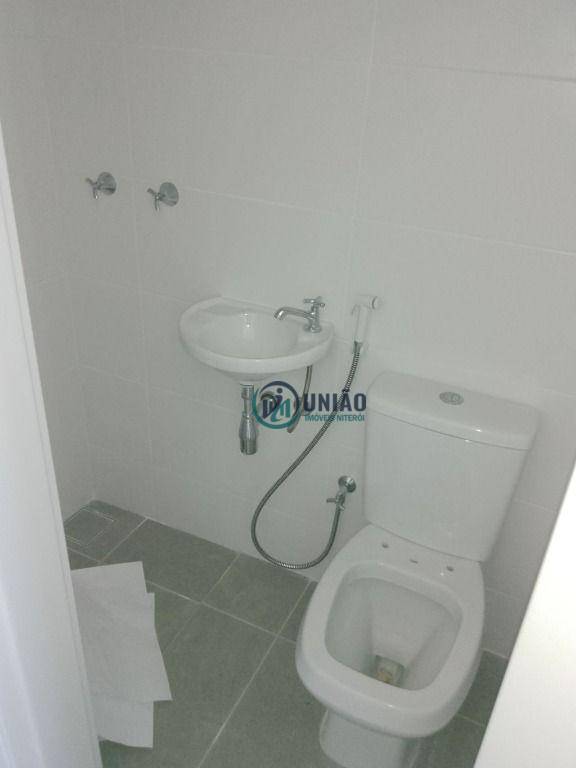 Apartamento à venda com 3 quartos, 130m² - Foto 19