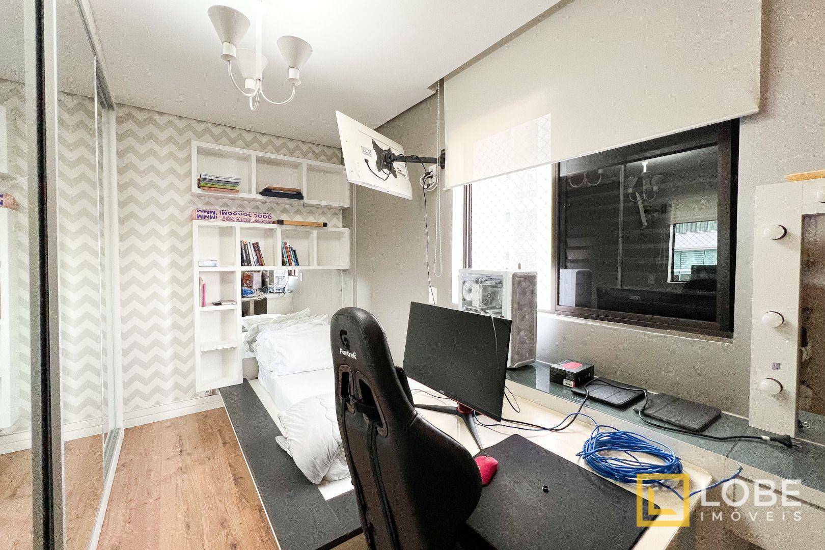 Apartamento à venda com 3 quartos, 164m² - Foto 16