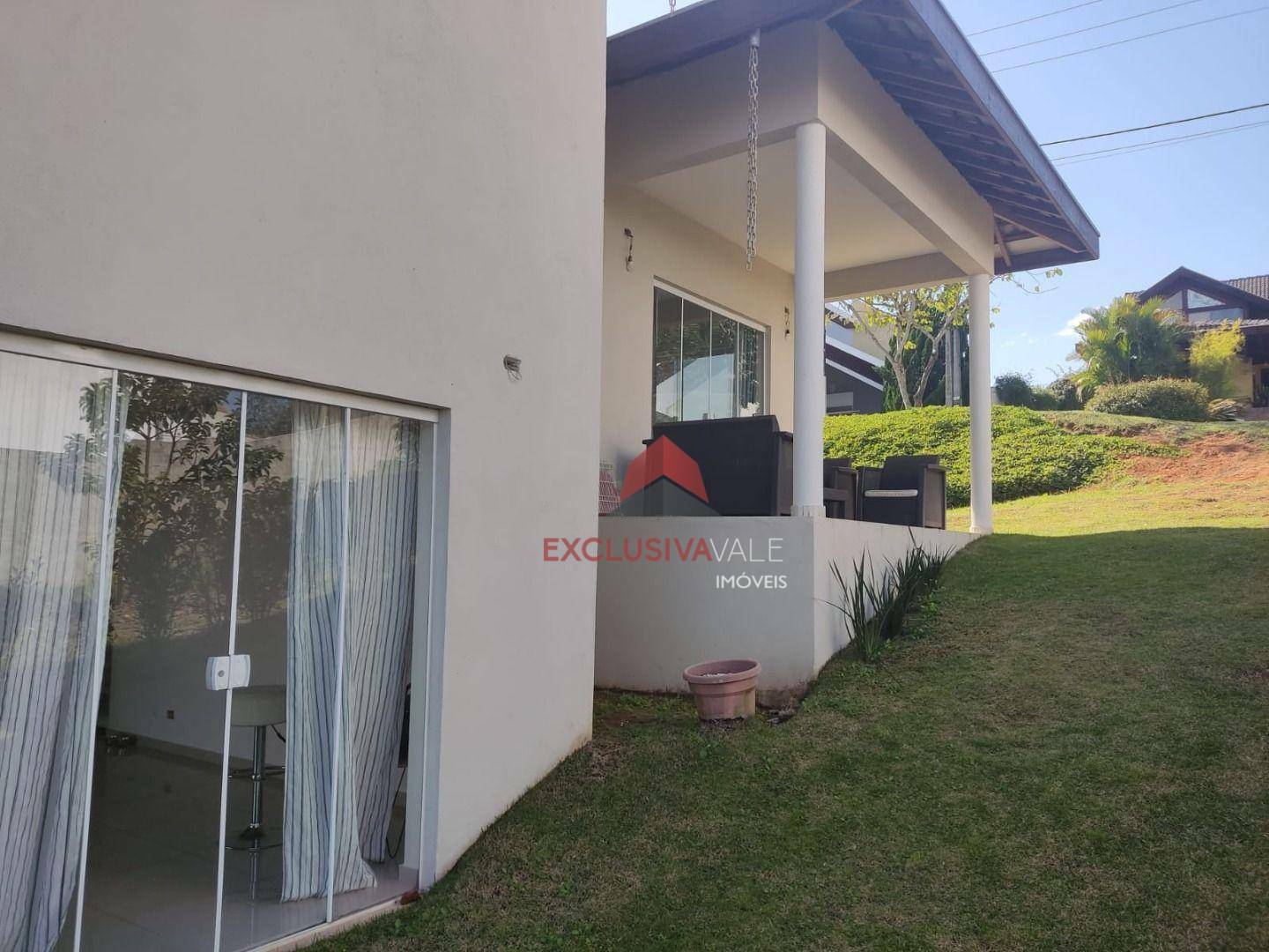 Casa de Condomínio à venda com 3 quartos, 300m² - Foto 13