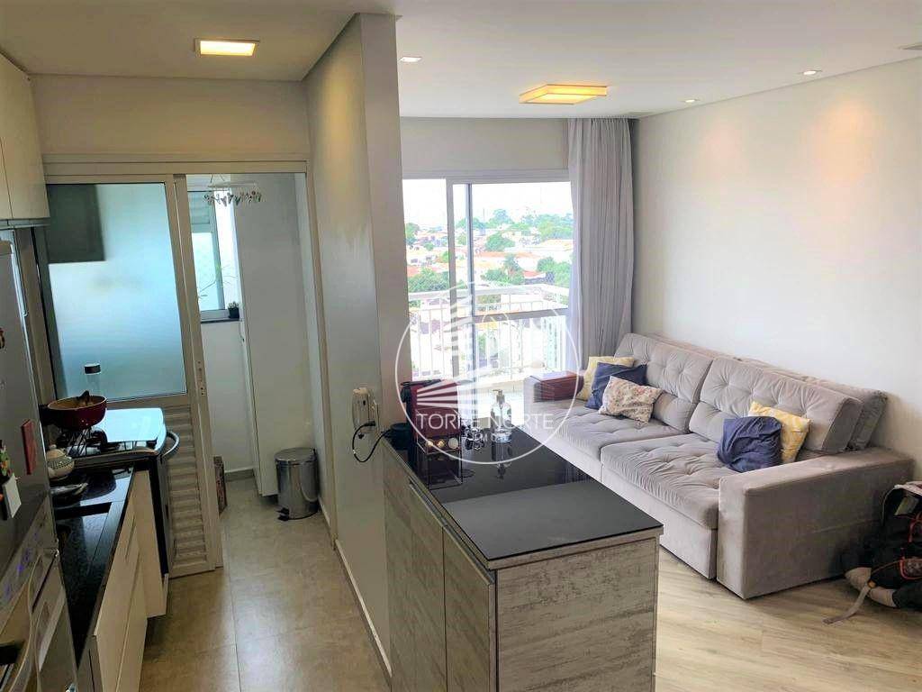 Apartamento à venda com 2 quartos, 62m² - Foto 2