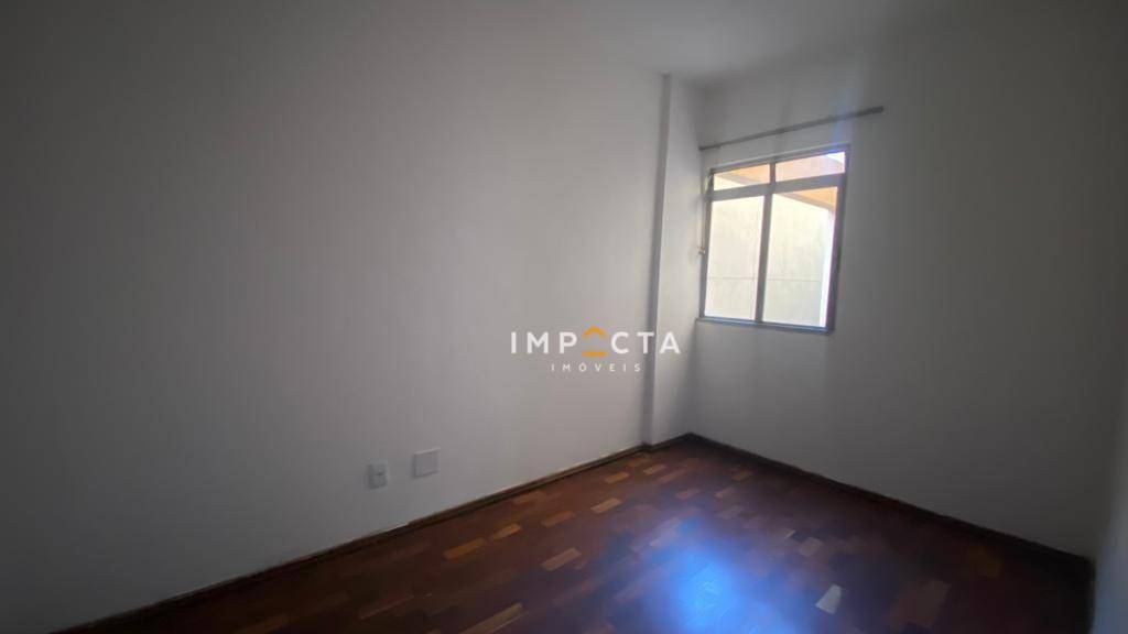 Apartamento à venda com 3 quartos, 120m² - Foto 4