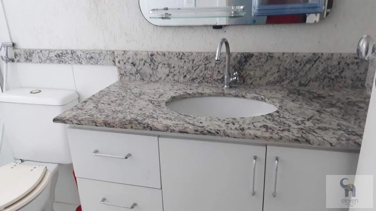 Apartamento para alugar com 2 quartos, 75m² - Foto 18