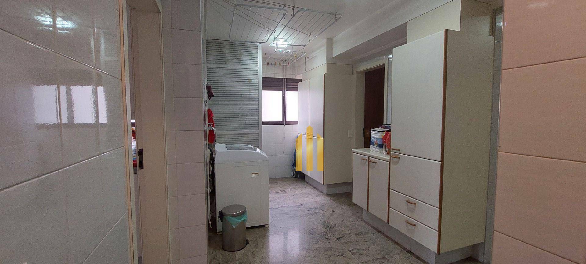 Apartamento à venda com 4 quartos, 320m² - Foto 16