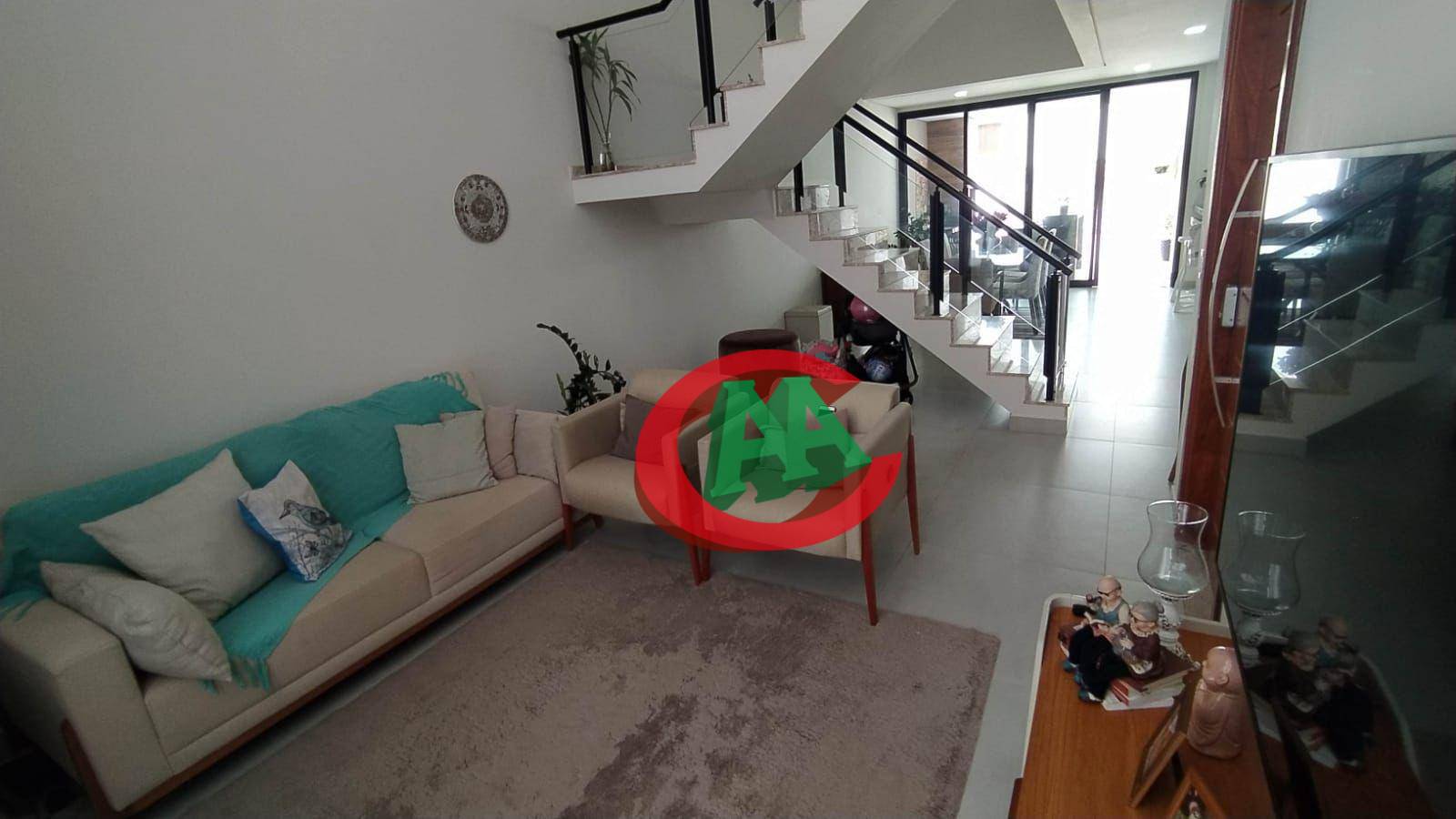 Sobrado à venda com 3 quartos, 200m² - Foto 2