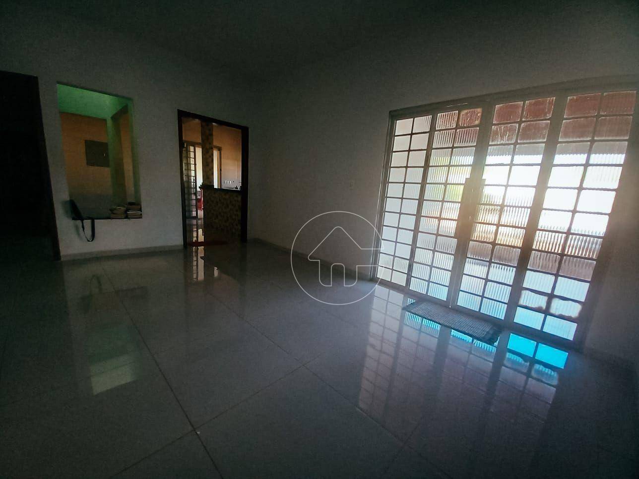 Casa à venda com 3 quartos, 300m² - Foto 37