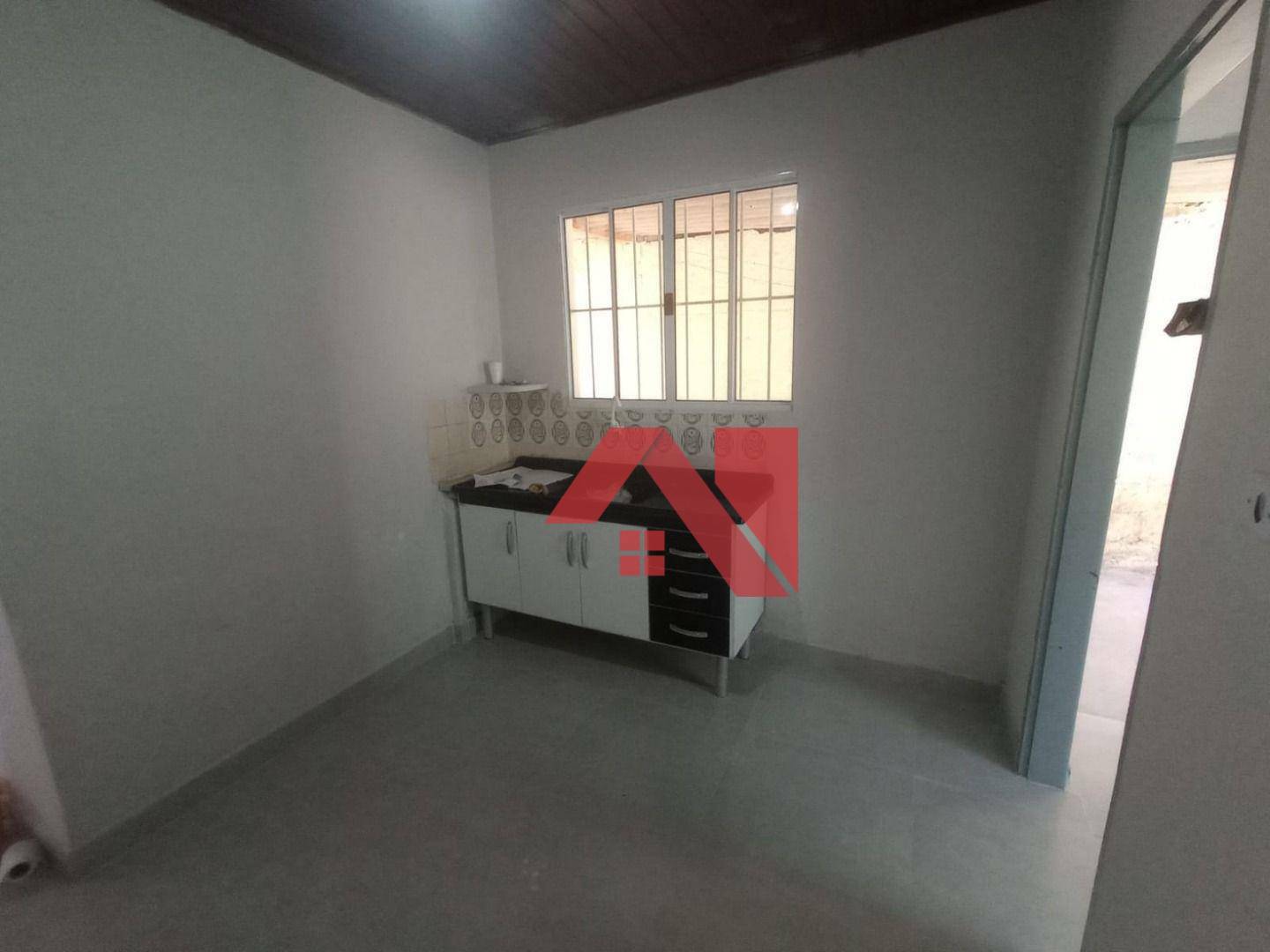 Casa para alugar com 3 quartos, 80m² - Foto 12