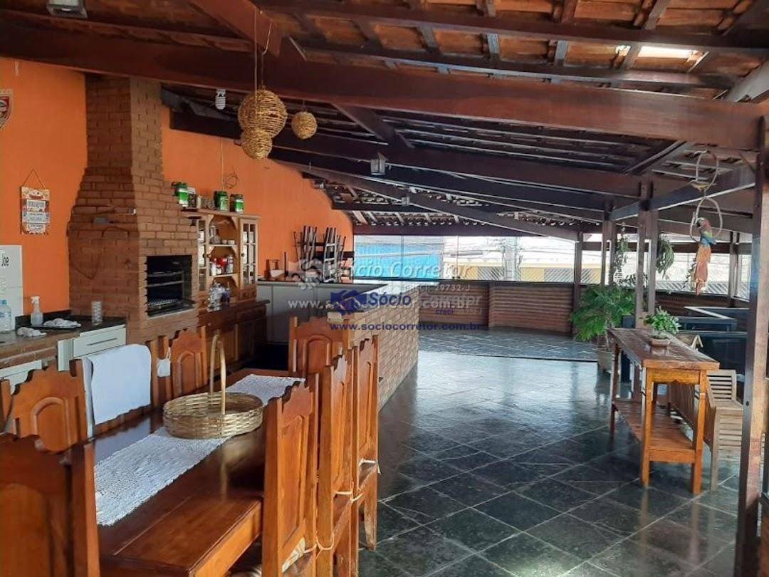 Casa à venda com 2 quartos, 300m² - Foto 6