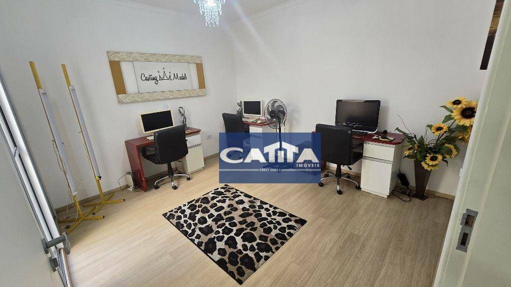 Casa à venda com 3 quartos, 244m² - Foto 15