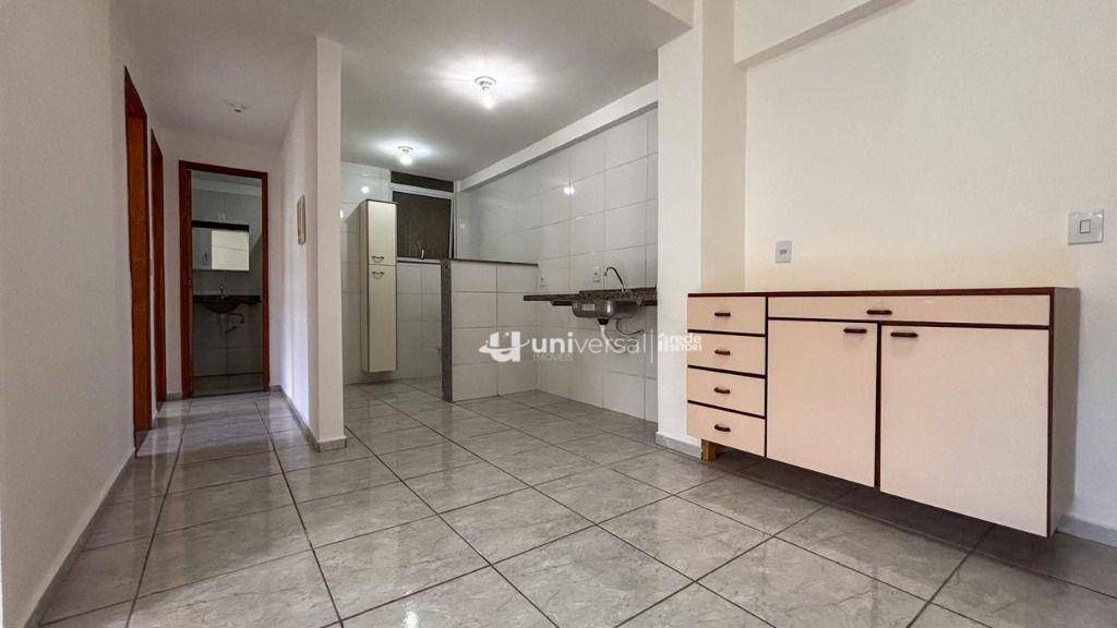 Apartamento para alugar com 2 quartos, 60m² - Foto 8