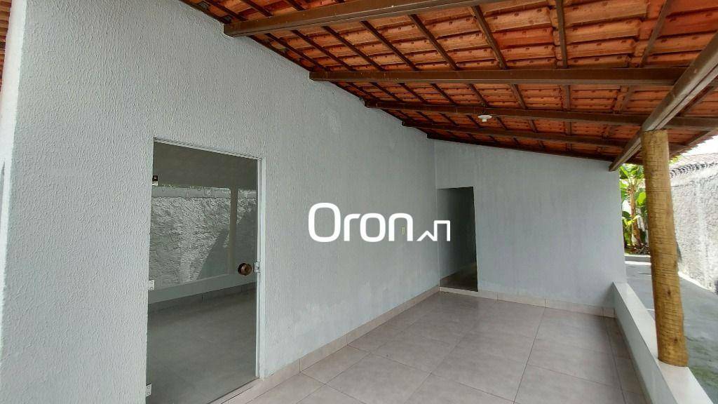 Casa à venda com 2 quartos, 90m² - Foto 5