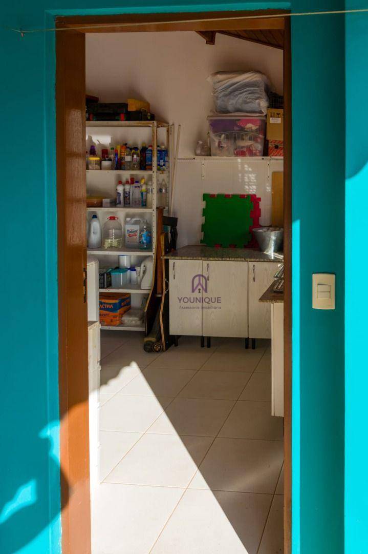 Casa à venda com 3 quartos, 219m² - Foto 23