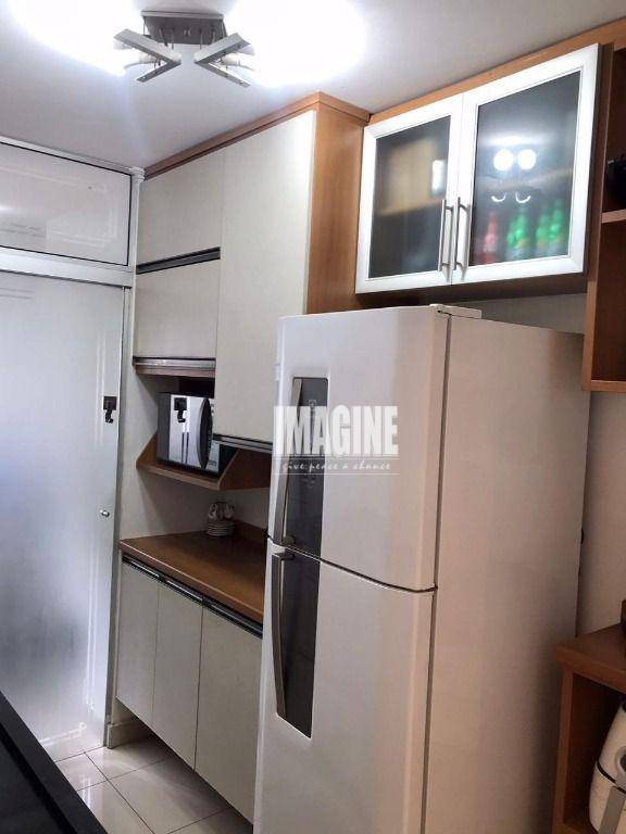 Apartamento à venda com 3 quartos, 65m² - Foto 6