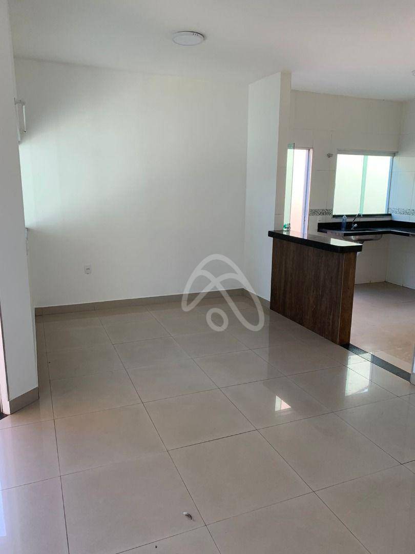 Casa à venda com 3 quartos, 175m² - Foto 2