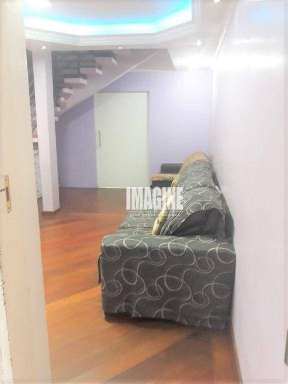 Sobrado à venda com 3 quartos, 330m² - Foto 2