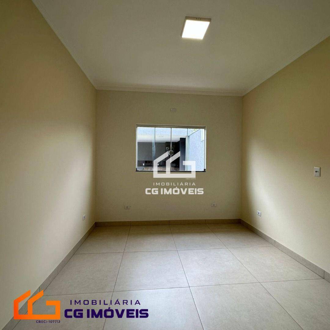 Casa à venda com 3 quartos, 136m² - Foto 4