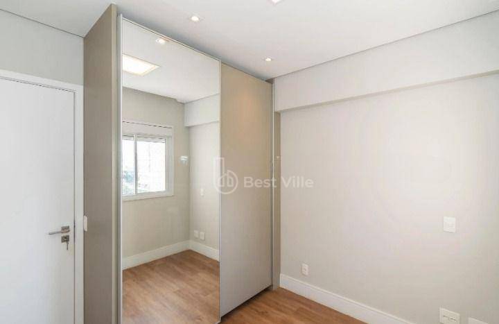 Apartamento para alugar com 3 quartos, 150m² - Foto 16