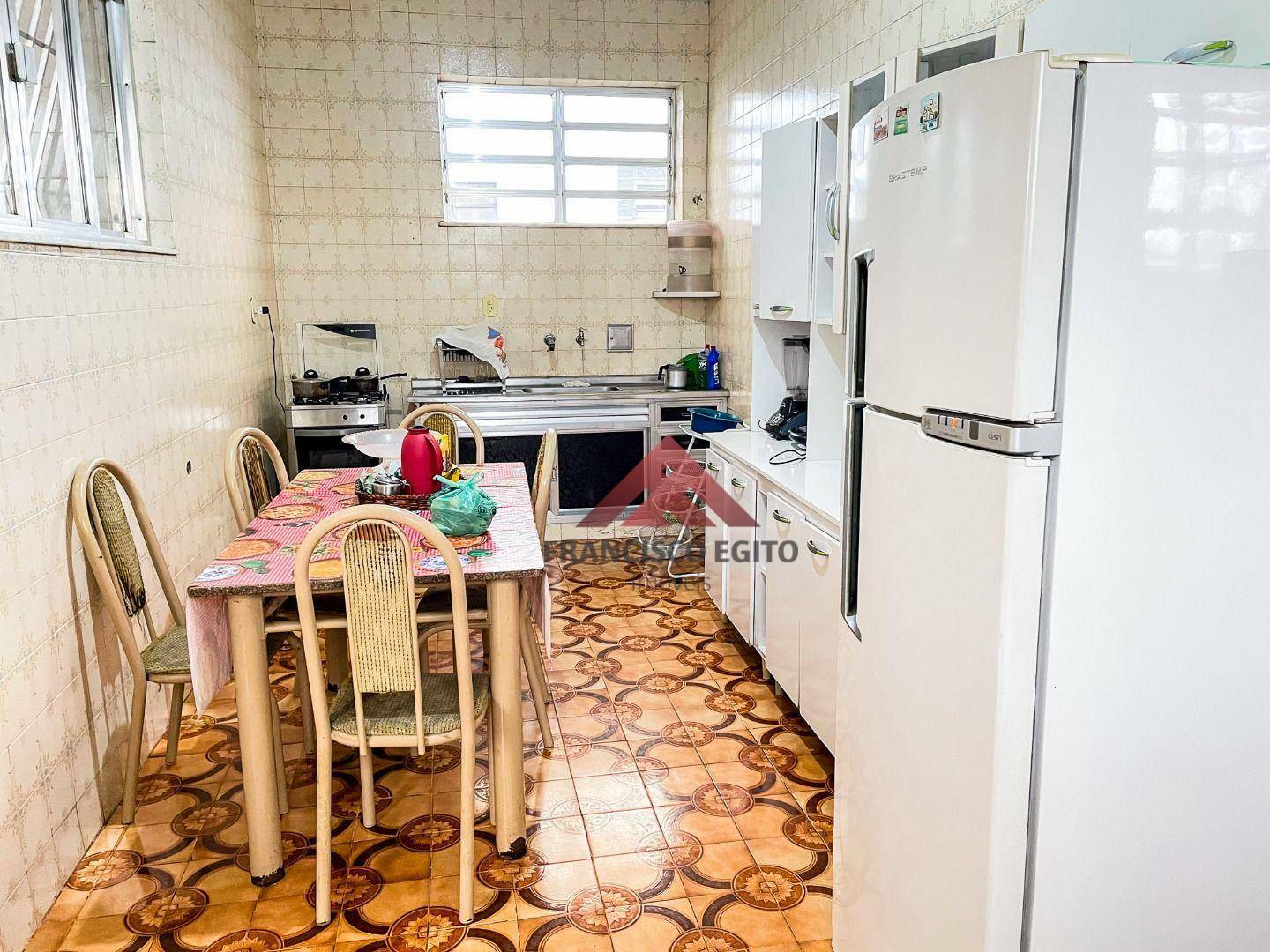 Casa à venda com 2 quartos, 150m² - Foto 13