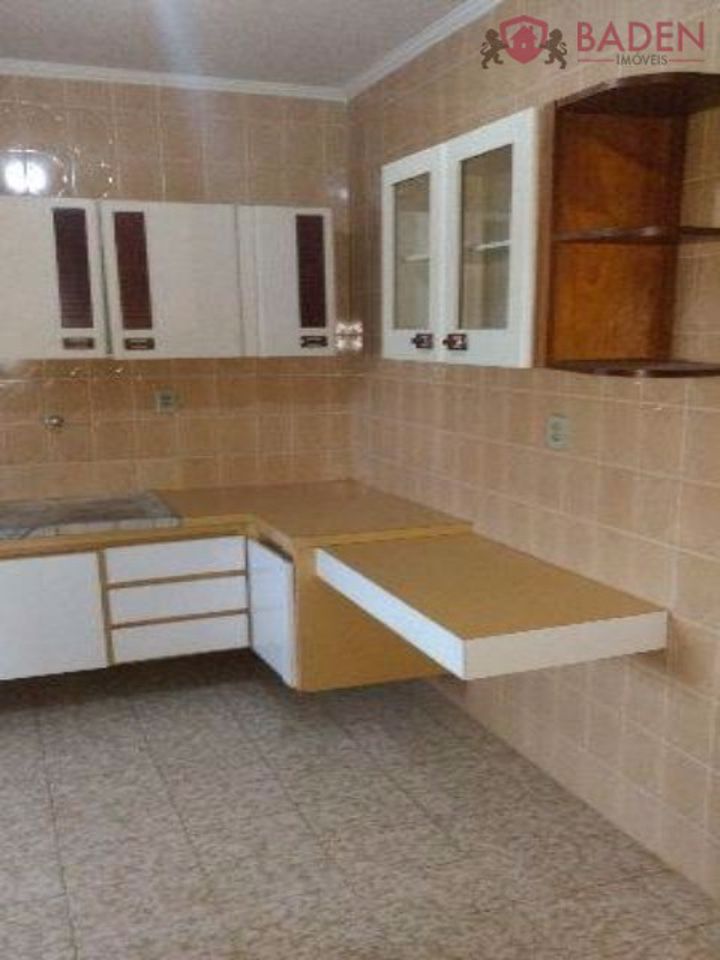 Apartamento à venda com 2 quartos, 76m² - Foto 4