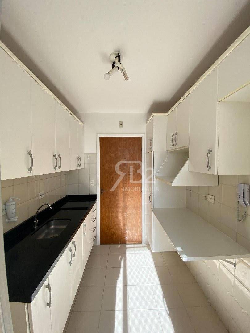 Apartamento à venda com 3 quartos, 70m² - Foto 9