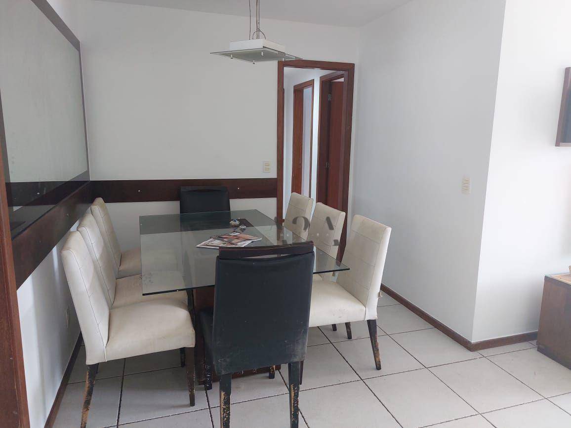 Apartamento à venda com 3 quartos, 115m² - Foto 3