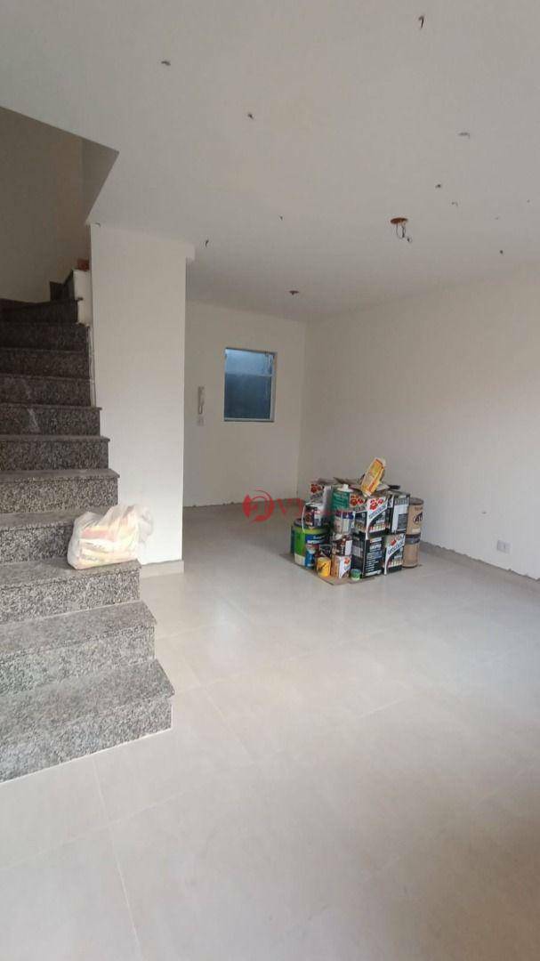 Sobrado à venda com 2 quartos, 60m² - Foto 42