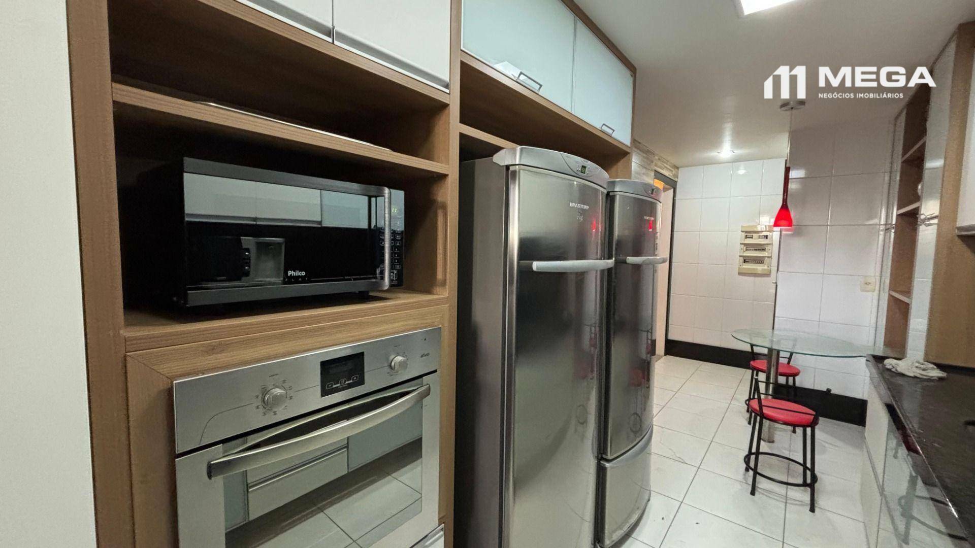 Apartamento para alugar com 4 quartos, 168m² - Foto 11