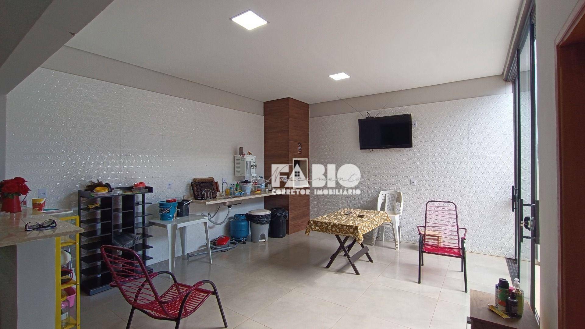 Casa à venda com 2 quartos, 125m² - Foto 11