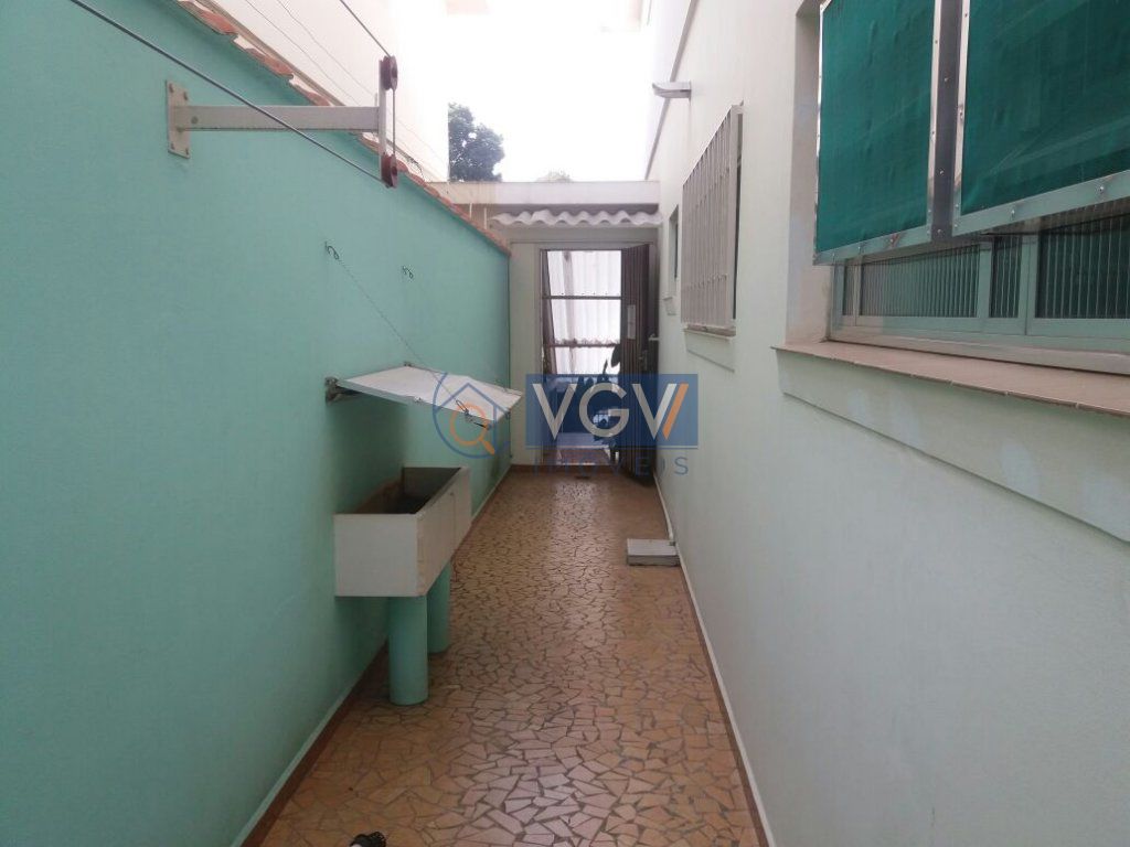 Casa à venda com 2 quartos, 150m² - Foto 12