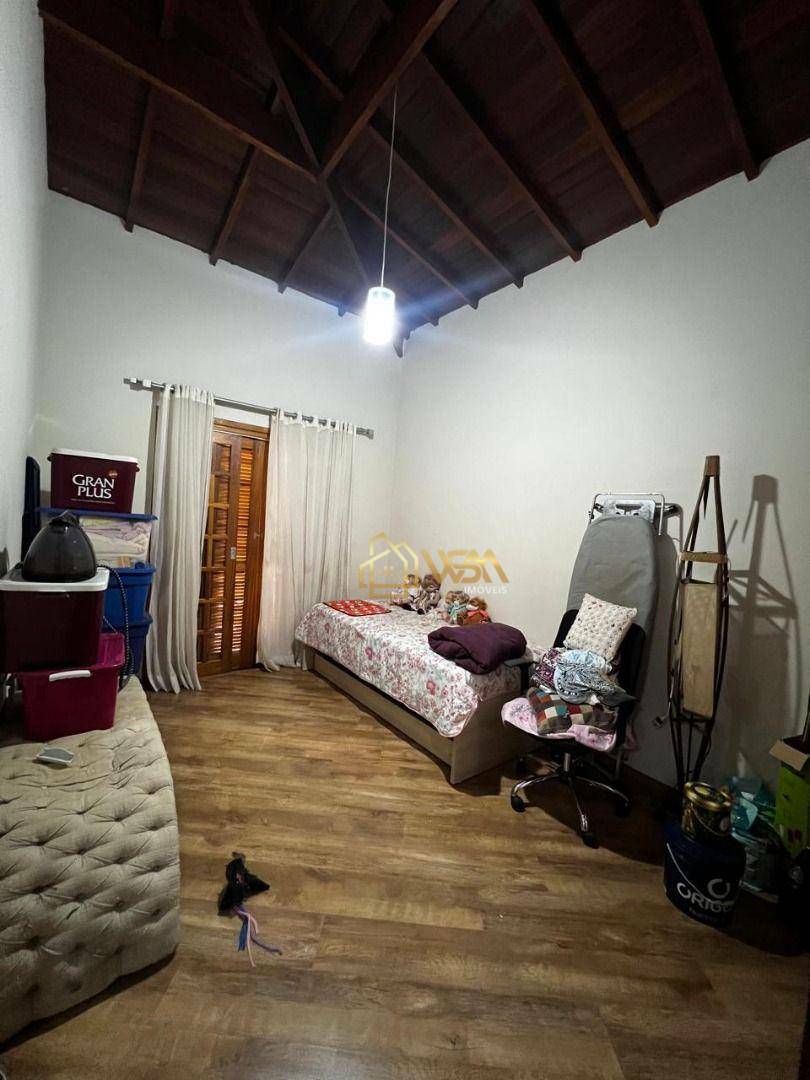 Casa à venda com 4 quartos, 550m² - Foto 17