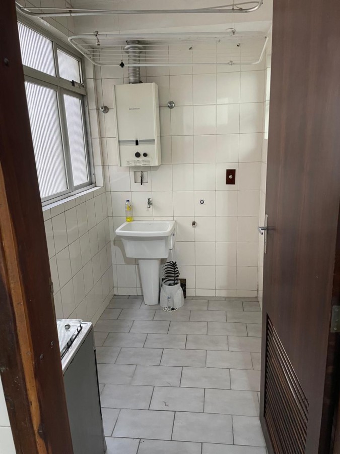Apartamento para alugar com 3 quartos, 120m² - Foto 7