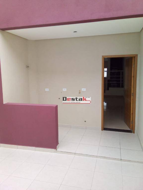 Sobrado à venda com 3 quartos, 150m² - Foto 8