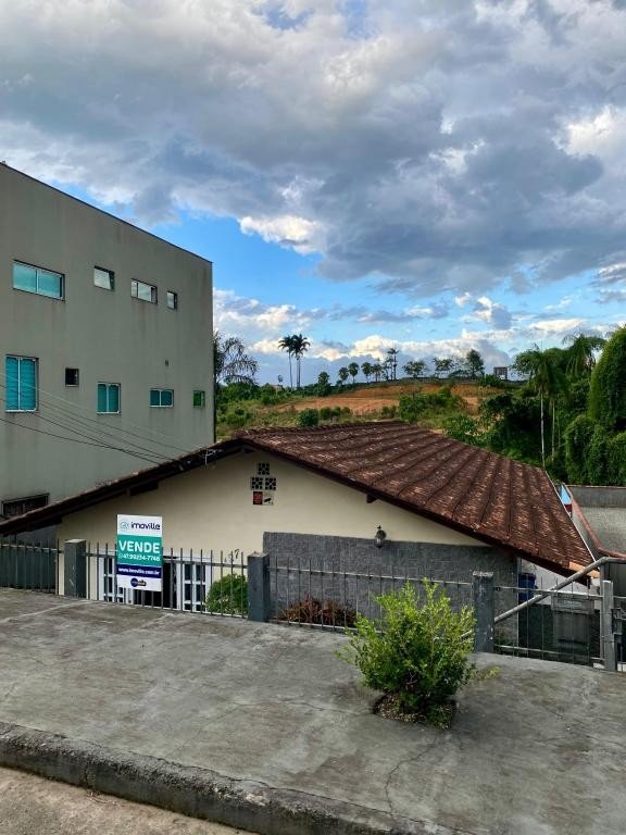 Terreno à venda com 4 quartos, 494m² - Foto 1