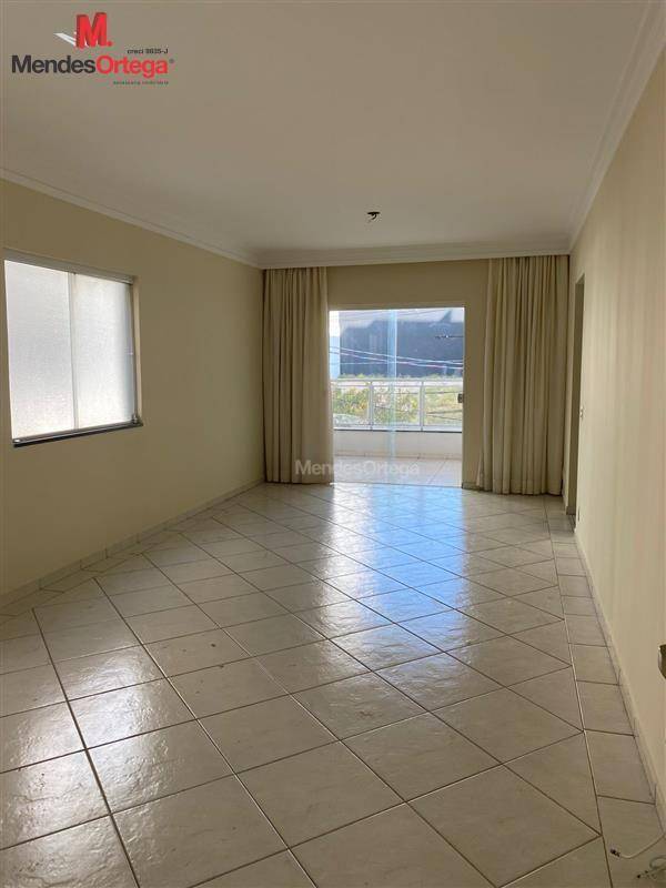 Apartamento para alugar com 2 quartos, 89m² - Foto 2