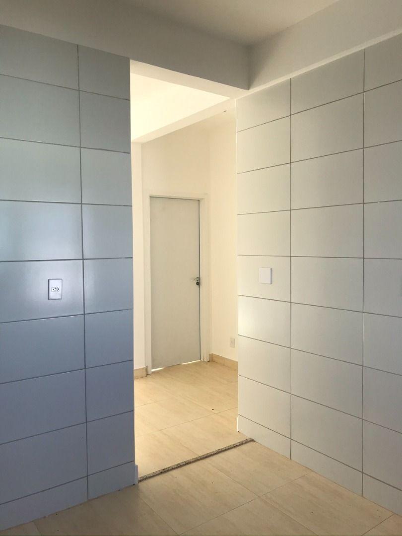 Casa à venda com 2 quartos, 59m² - Foto 11