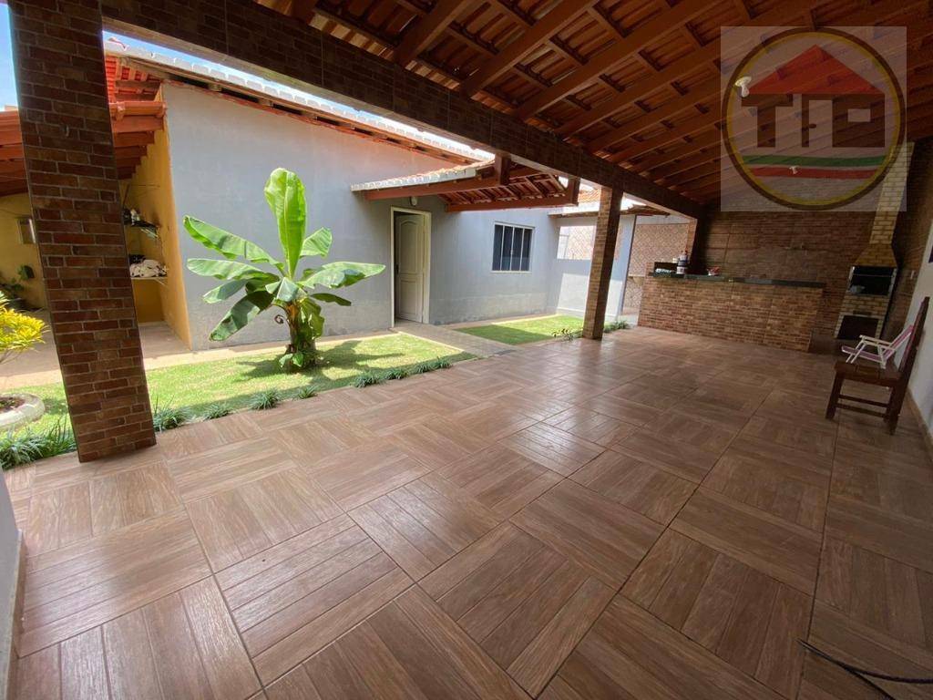 Casa à venda com 4 quartos, 300m² - Foto 10