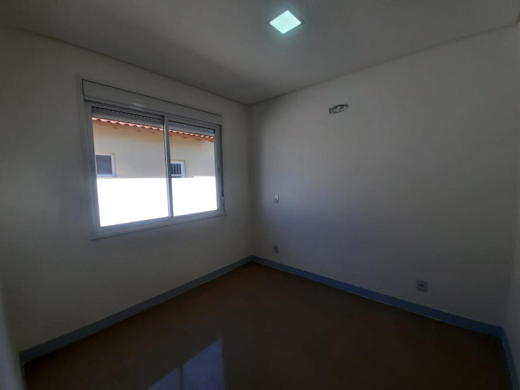 Casa à venda com 3 quartos, 91m² - Foto 18