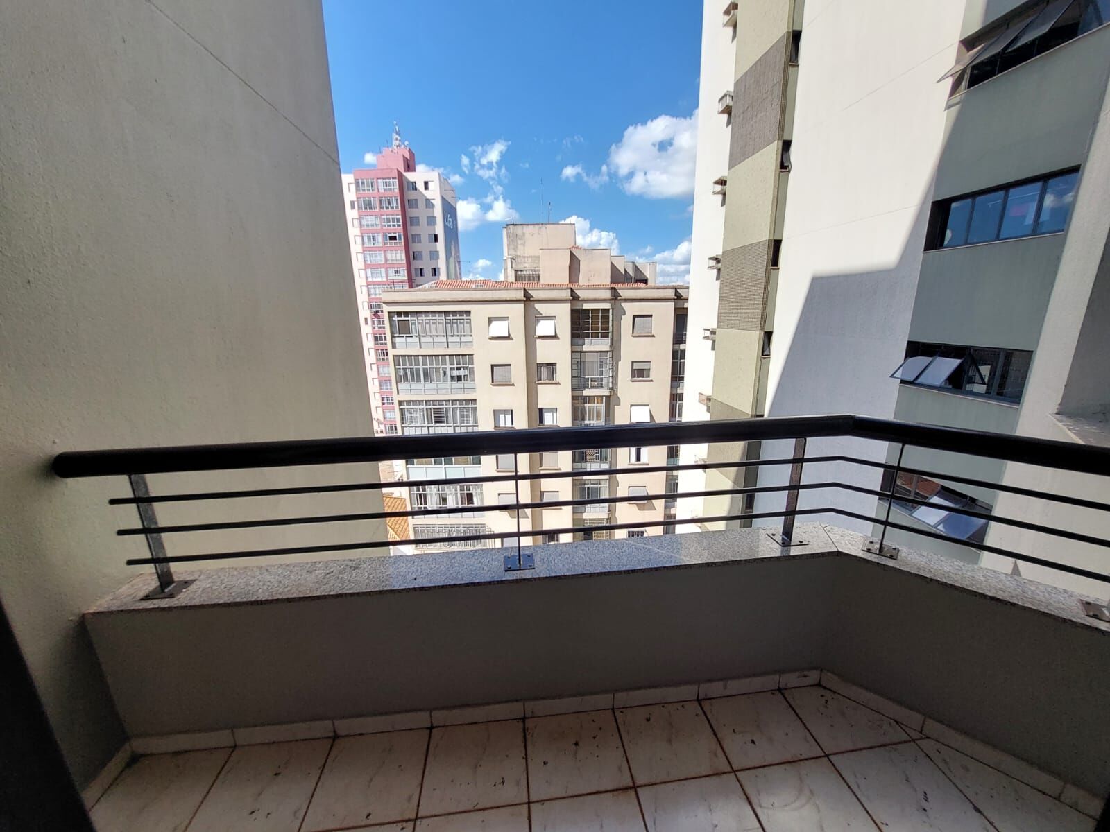 Apartamento para alugar com 3 quartos, 114m² - Foto 1