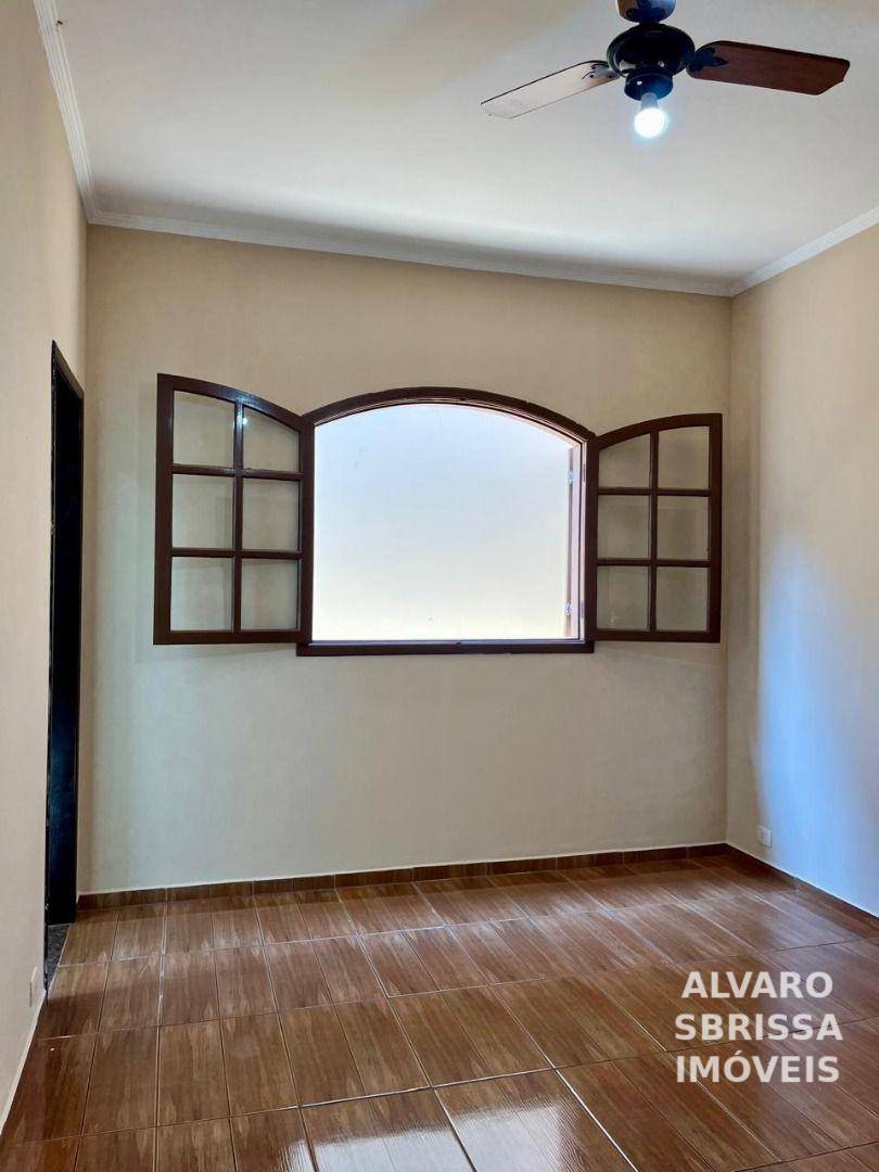 Casa à venda com 4 quartos, 246m² - Foto 19