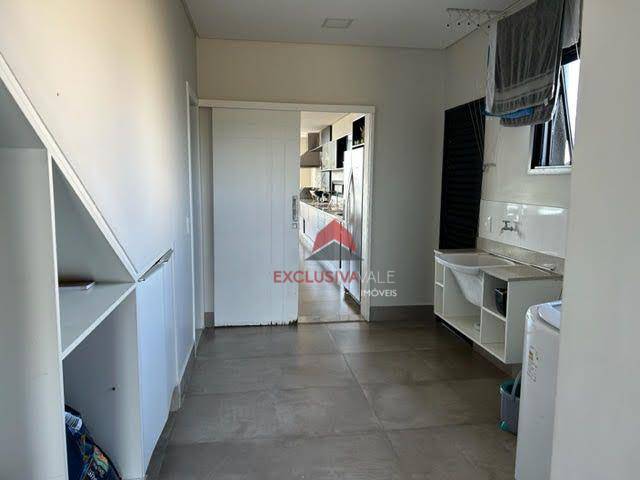Casa de Condomínio para alugar com 6 quartos, 548m² - Foto 14