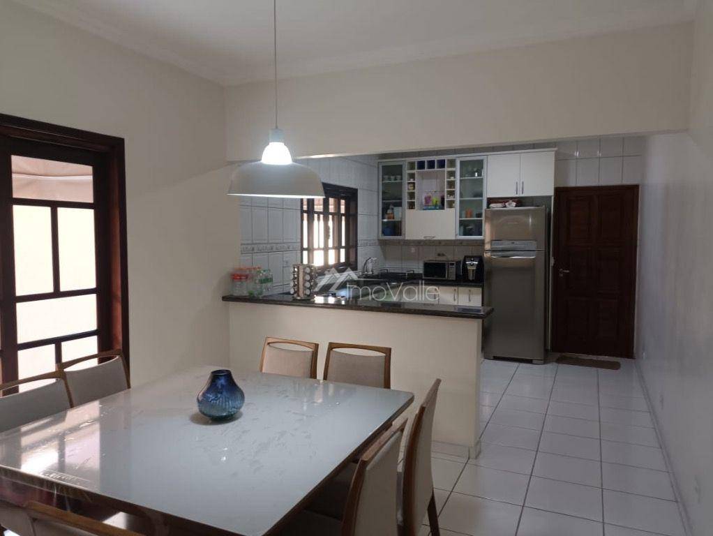 Sobrado à venda com 3 quartos, 149m² - Foto 1