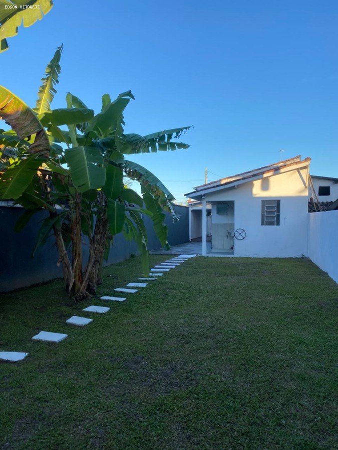 Casa à venda com 1 quarto, 78m² - Foto 1