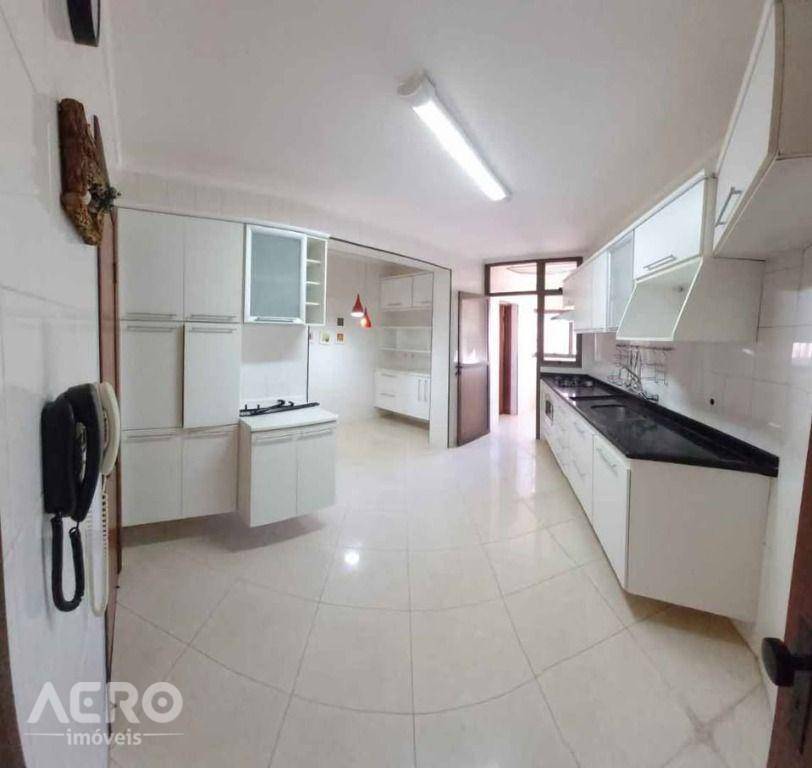 Apartamento à venda com 3 quartos, 100m² - Foto 5