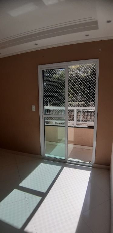 Apartamento à venda com 2 quartos, 58m² - Foto 1