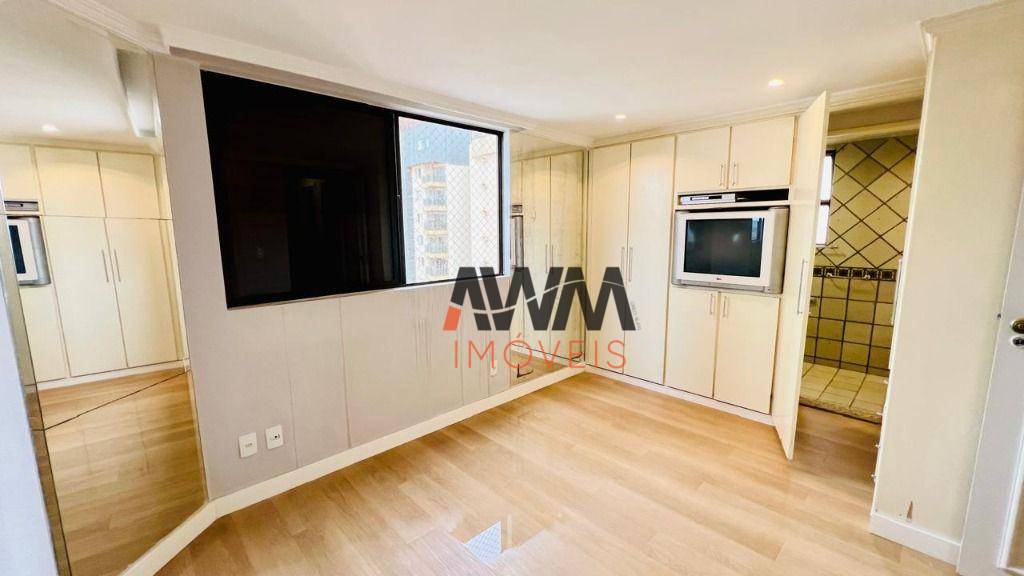 Apartamento à venda com 5 quartos, 262m² - Foto 8