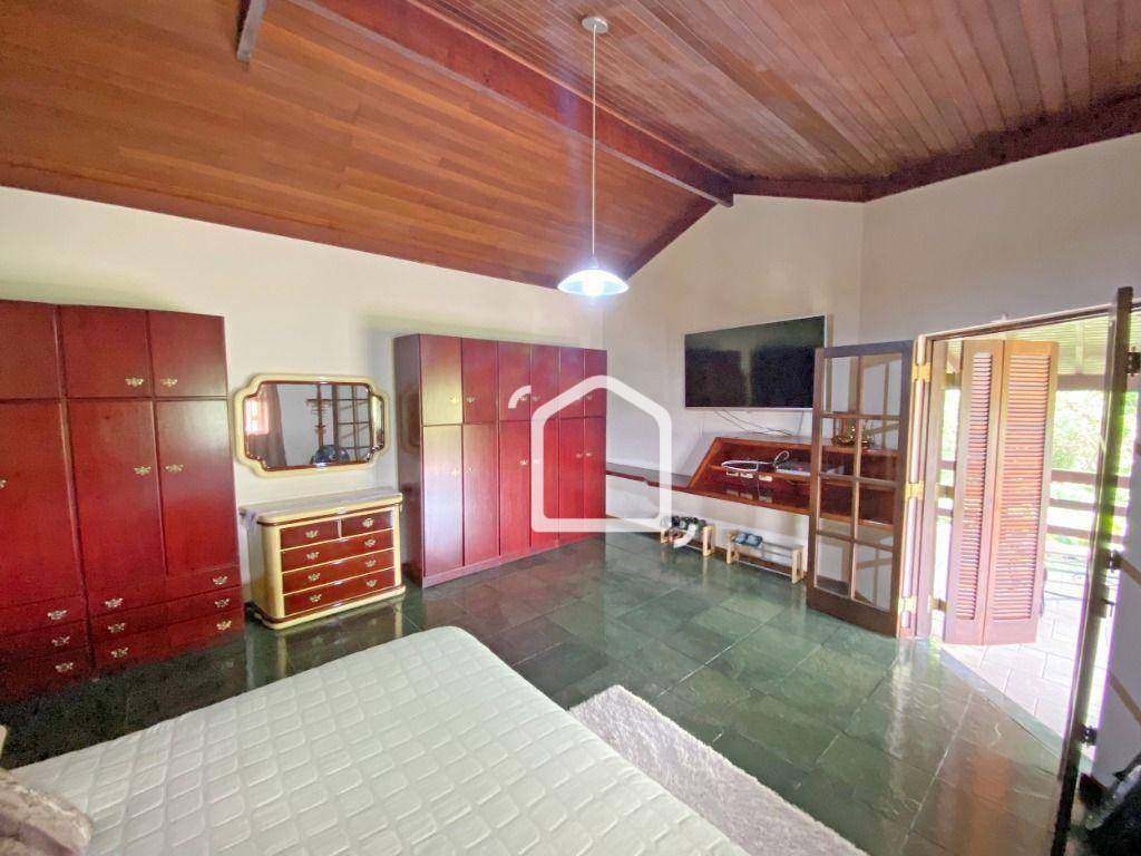 Casa de Condomínio à venda com 5 quartos, 233m² - Foto 27