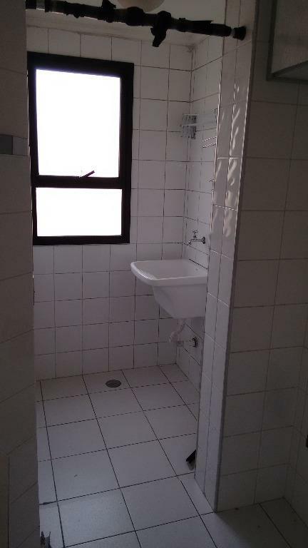 Apartamento para alugar com 1 quarto, 40m² - Foto 9